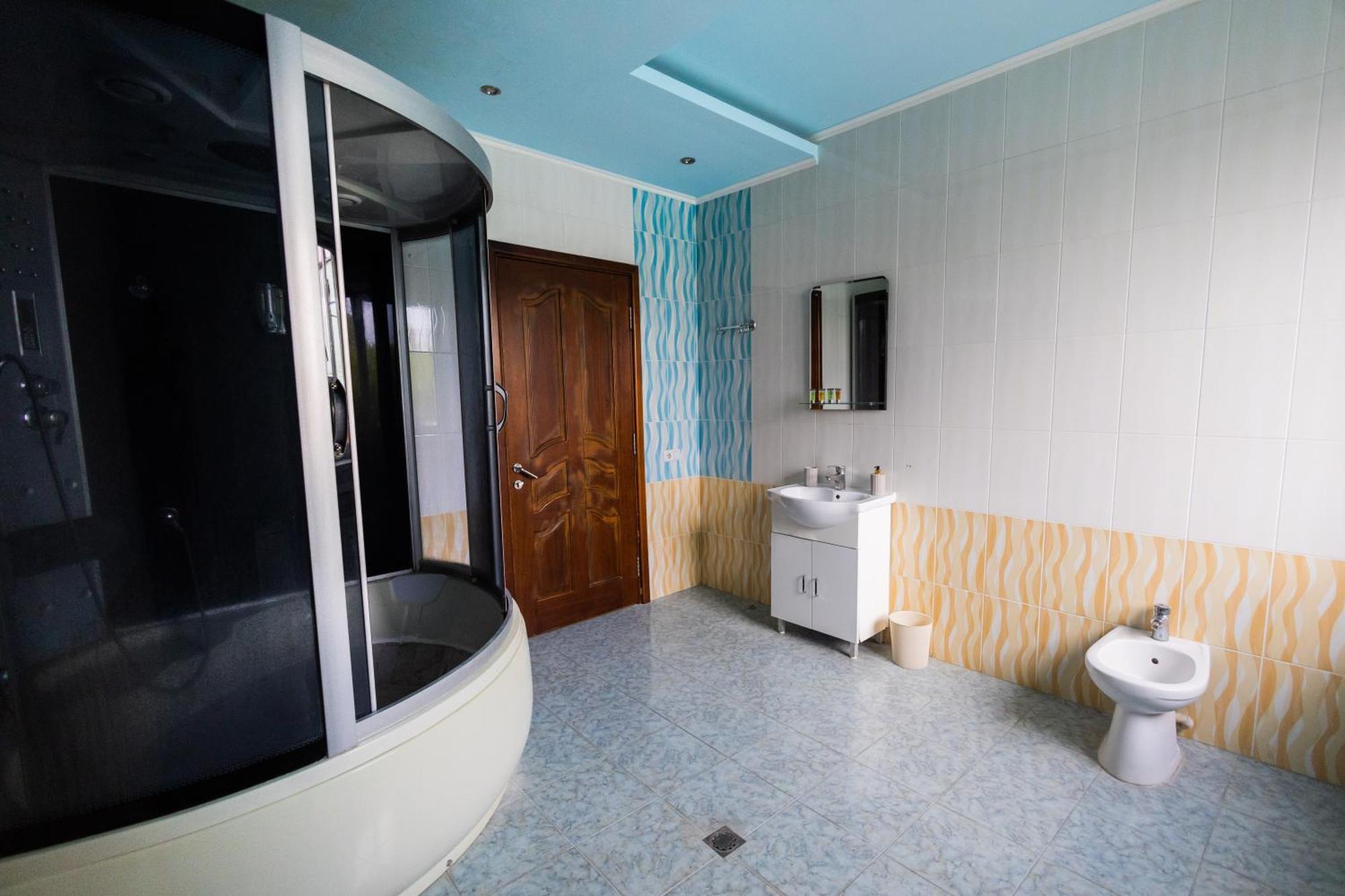 Yan Hotel Erivan Exterior foto