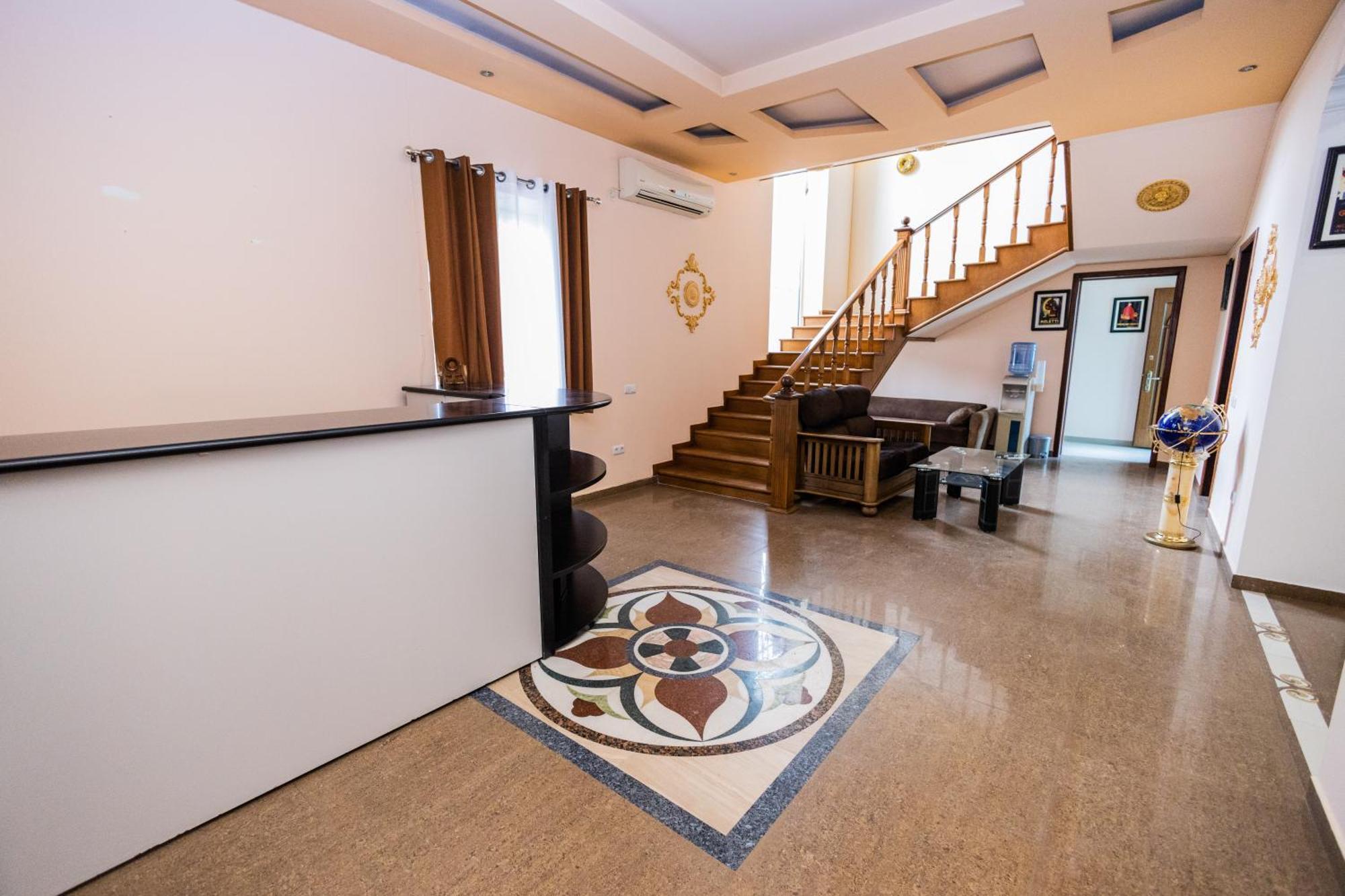 Yan Hotel Erivan Exterior foto